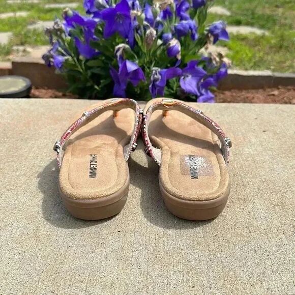 Minnetonka Mocassin Silverthorne 360 Sandal - Picture 4 of 13